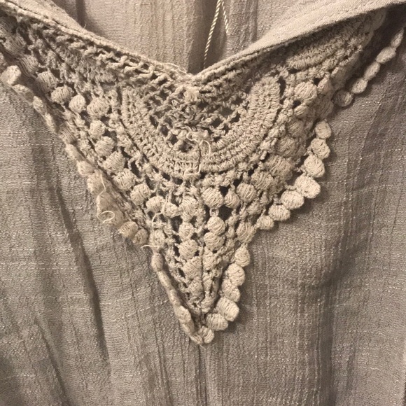 Solitaire Grey Tunic Top Open Shoulder with Lace Trim - Picture 3 of 7